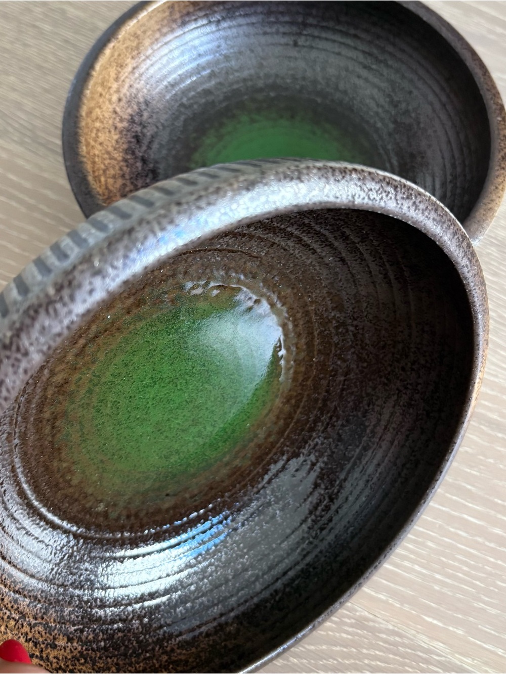 Japanese Stoneware Ceramic Wide Shallow Bowl Set - Picture 8 of 15